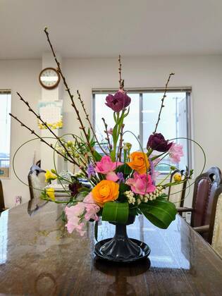 🌺今週のお花　テーマ予想は「ひな祭り」？