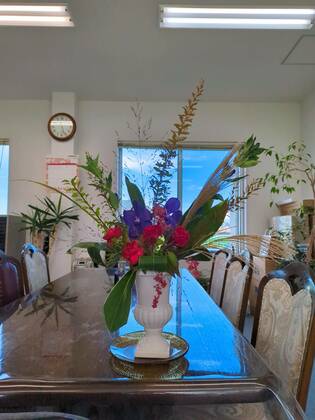 🌺今週のお花「深みのある色が美しい季節（アーバンコントラスト）」