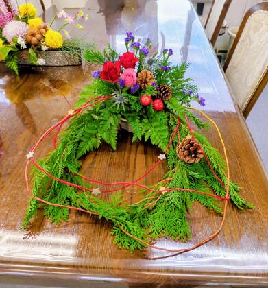 🌸今週のお花「クリスマスリースのアレンジ」